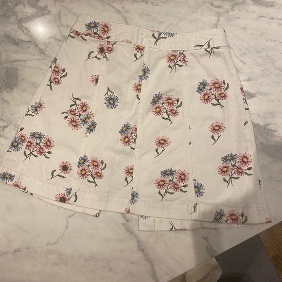 Denim skirt - Picture 2 of 3